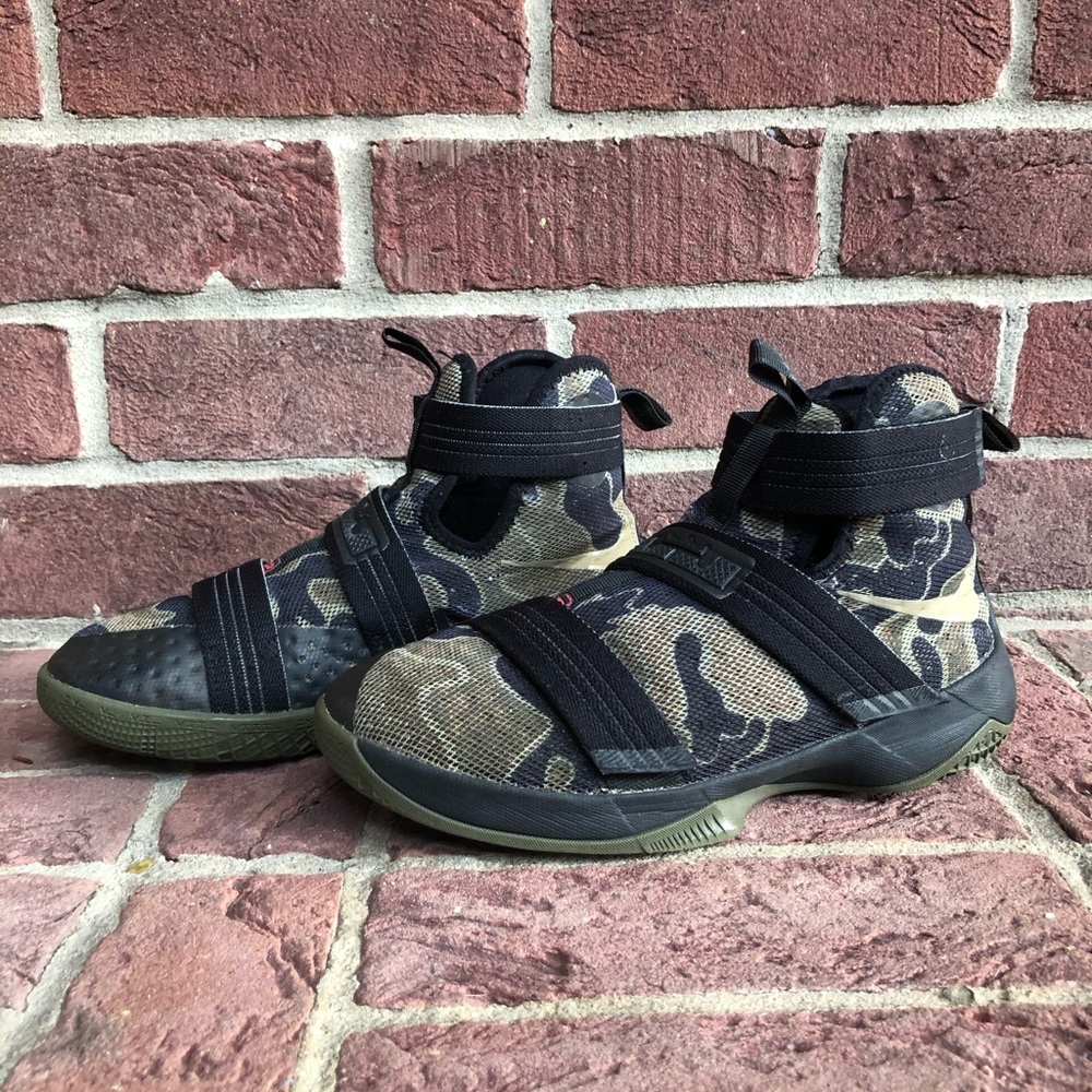 Nike LeBron Zoom Soldier 10 SFG Camo